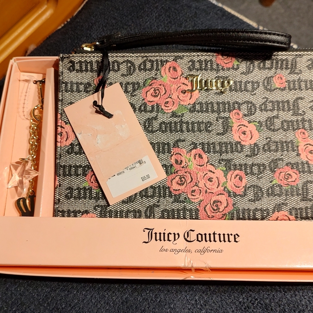 Juicy Couture Flat Clutch
